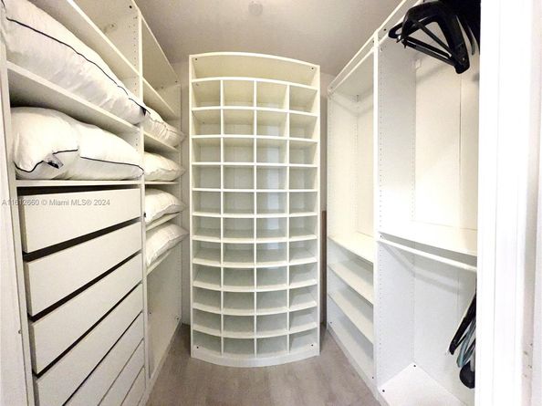 6101 Aqua Ave 303, Miami Beach FL 33141