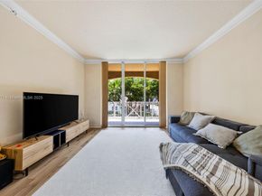 3001 NE 185th St 219, Aventura FL 33180