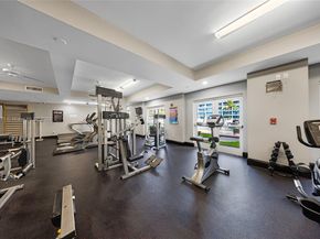 3001 NE 185th St 219, Aventura FL 33180
