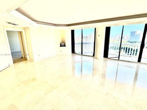 2000 Island Blvd 1801, Aventura FL 33160