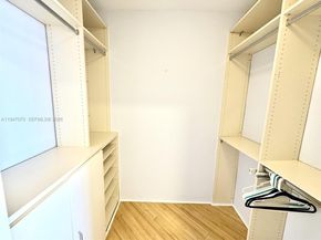 2000 Island Blvd 1801, Aventura FL 33160