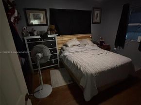 1812 Coolidge St, Hollywood FL 33020