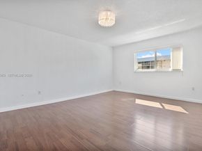 3860 NE 170th St 205, North Miami Beach FL 33160