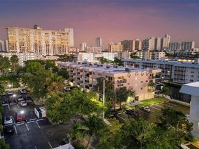 3860 NE 170th St 205, North Miami Beach FL 33160