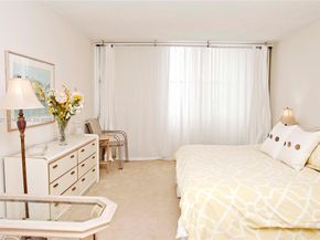 2201 S Ocean Dr 1606, Hollywood FL 33019