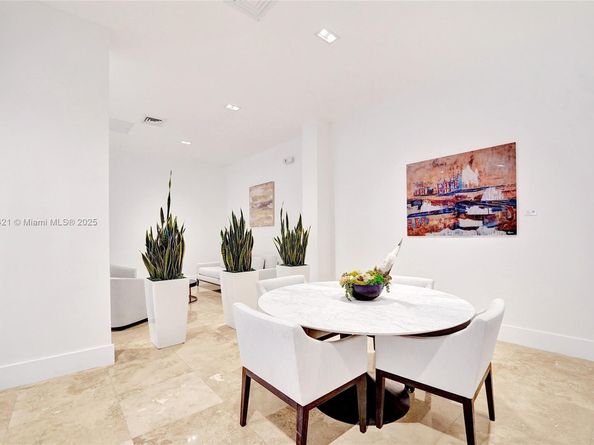 2201 S Ocean Dr 1606, Hollywood FL 33019
