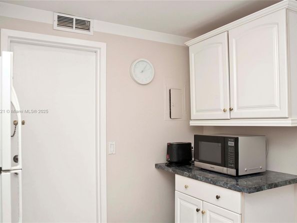2201 S Ocean Dr 1606, Hollywood FL 33019