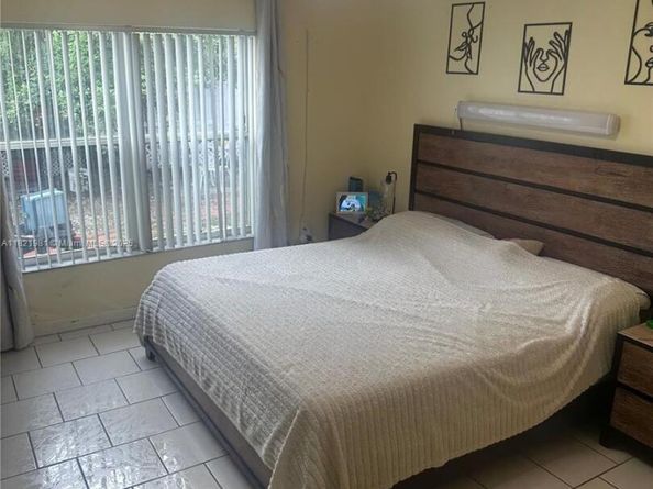 14262 SW 160th Ter, Miami FL 33177