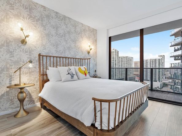 801 S Miami Ave 2509, Miami FL 33130