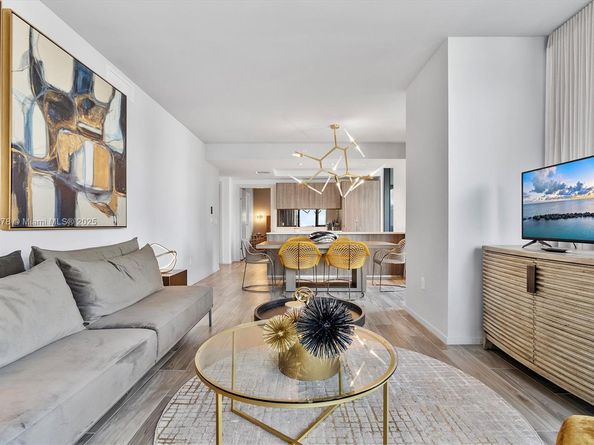 801 S Miami Ave 2509, Miami FL 33130