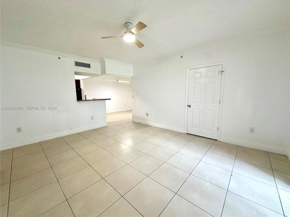 215 SW 117th Ter 14104, Pembroke Pines FL 33025