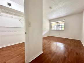 215 SW 117th Ter 14104, Pembroke Pines FL 33025