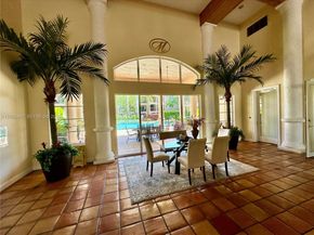 215 SW 117th Ter 14104, Pembroke Pines FL 33025