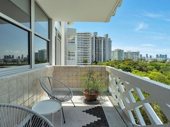20 Island Ave
