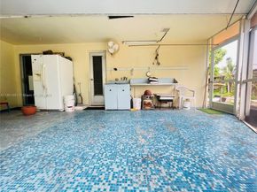 8203 NW 73rd Ter, Tamarac FL 33321