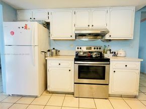 8203 NW 73rd Ter, Tamarac FL 33321