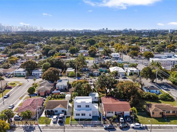 1274 NW 55th Ter, Miami FL 33142