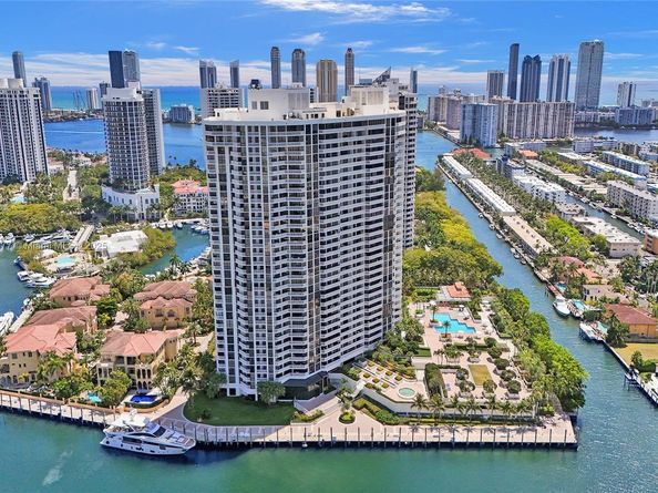 1000 E Island Blvd 503, Aventura FL 33160