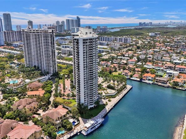 1000 E Island Blvd 503, Aventura FL 33160