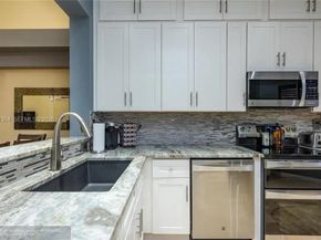5754 NW 127th Ter, Coral Springs FL 33076