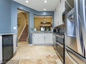 5754 NW 127th Ter, Coral Springs FL 33076