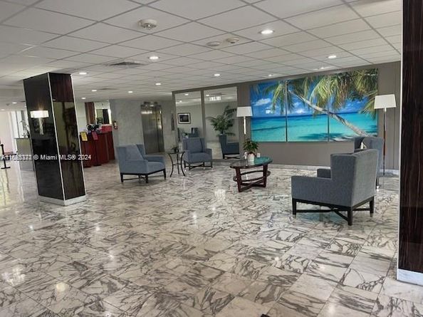 4400 Hillcrest Dr 916B, Hollywood FL 33021