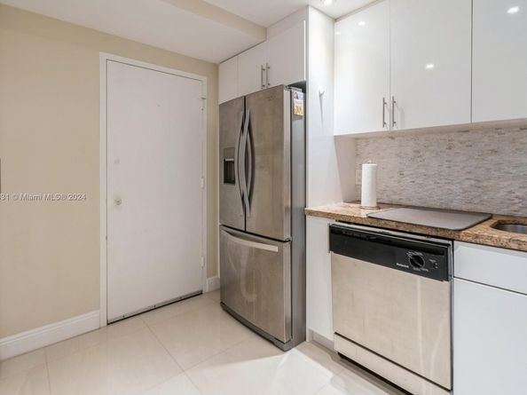 4400 Hillcrest Dr 916B, Hollywood FL 33021