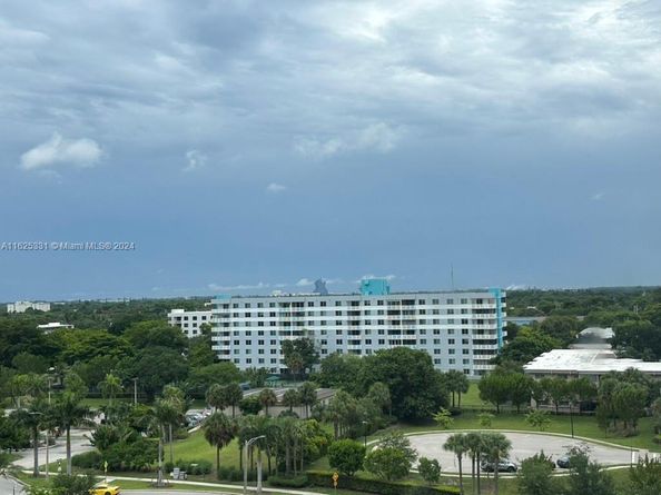 4400 Hillcrest Dr 916B, Hollywood FL 33021