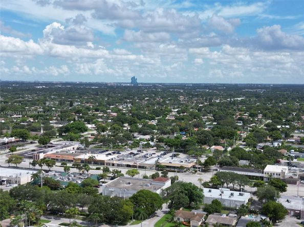 4400 Hillcrest Dr 916B, Hollywood FL 33021