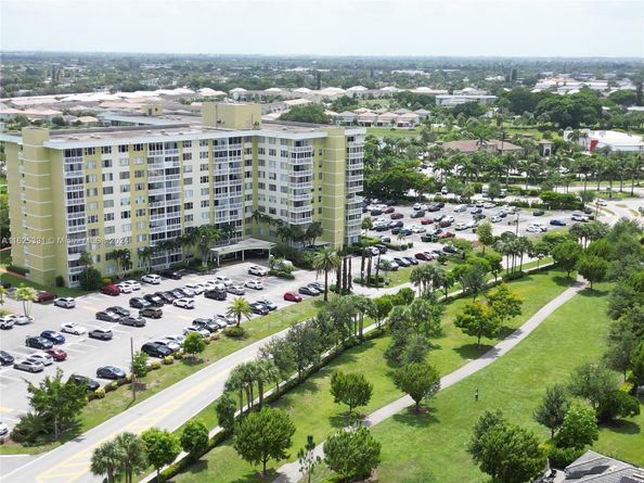 4400 Hillcrest Dr 916B, Hollywood FL 33021
