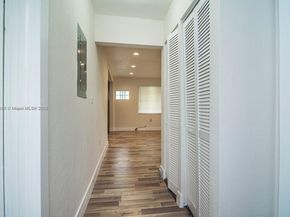 2542 Fillmore St, Hollywood FL 33020