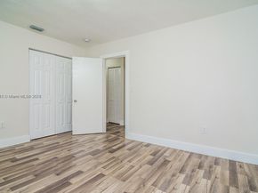 2542 Fillmore St, Hollywood FL 33020