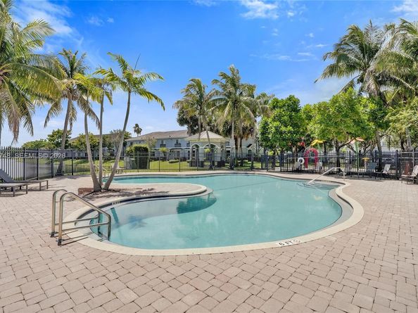 3612 NW 13th St, Lauderhill FL 33311