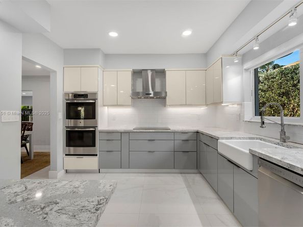 1410 Cleveland Rd, Miami Beach FL 33141