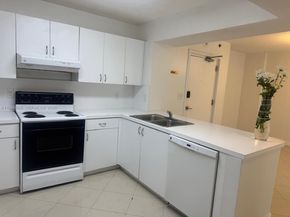 104 SW 9th St 1403, Miami FL 33130