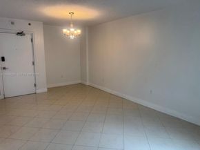 104 SW 9th St 1403, Miami FL 33130