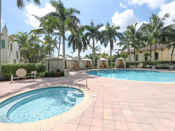 2910 NW 124th Way 2910, Sunrise FL 33323
