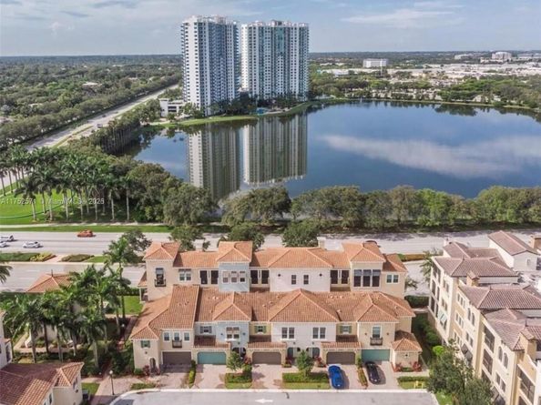 2910 NW 124th Way 2910, Sunrise FL 33323