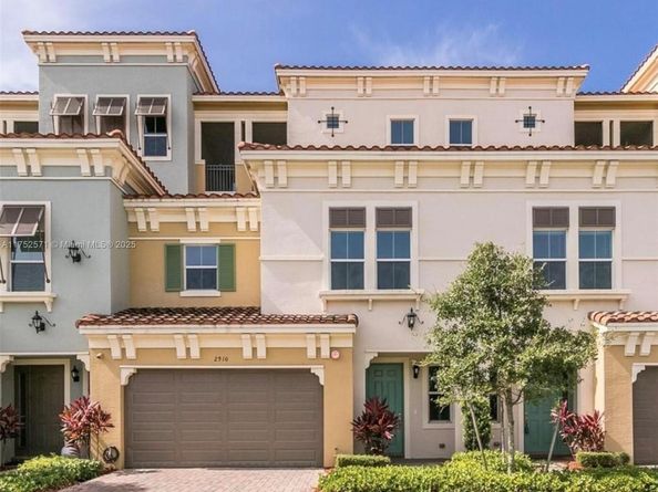 2910 NW 124th Way 2910, Sunrise FL 33323