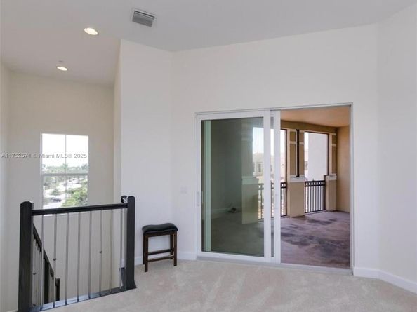 2910 NW 124th Way 2910, Sunrise FL 33323