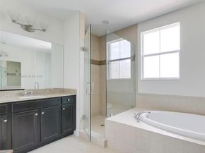 2910 NW 124th Way 2910, Sunrise FL 33323