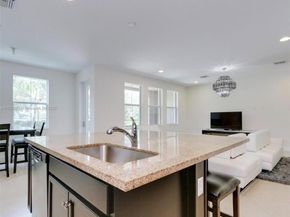 2910 NW 124th Way 2910, Sunrise FL 33323