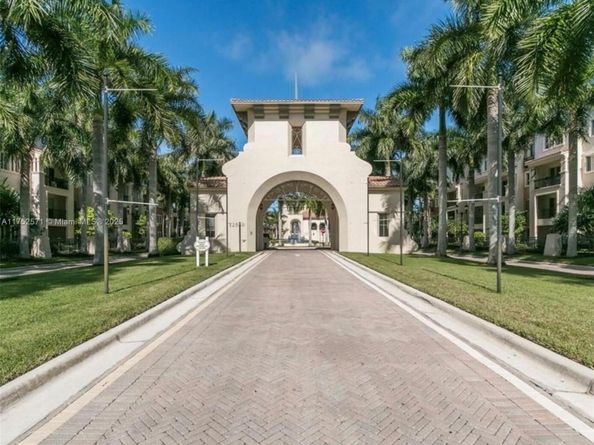 2910 NW 124th Way 2910, Sunrise FL 33323