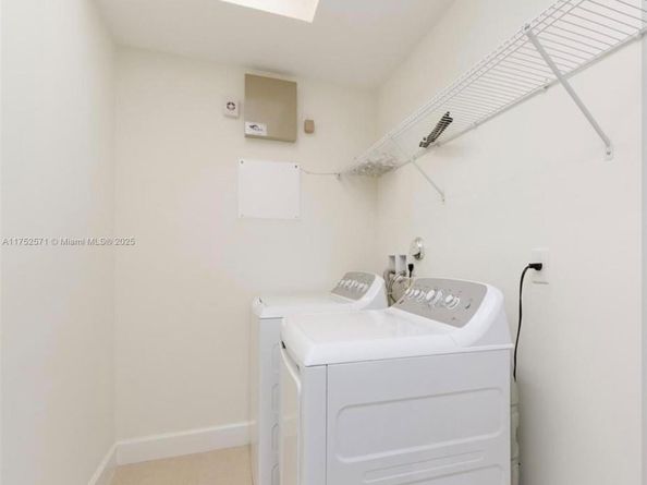 2910 NW 124th Way 2910, Sunrise FL 33323