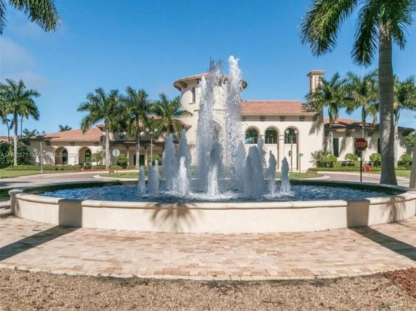 2910 NW 124th Way 2910, Sunrise FL 33323