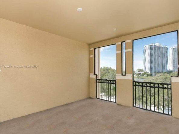 2910 NW 124th Way 2910, Sunrise FL 33323