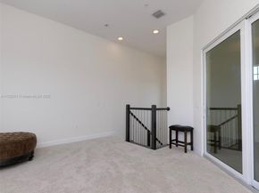 2910 NW 124th Way 2910, Sunrise FL 33323