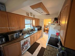 9601 NW 16th Street, Pembroke Pines FL 33024
