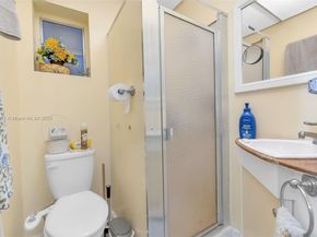 2631 Flamingo Ln, Fort Lauderdale FL 33312