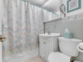 2631 Flamingo Ln, Fort Lauderdale FL 33312